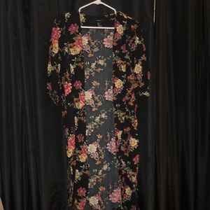 Black Floral Kimono
